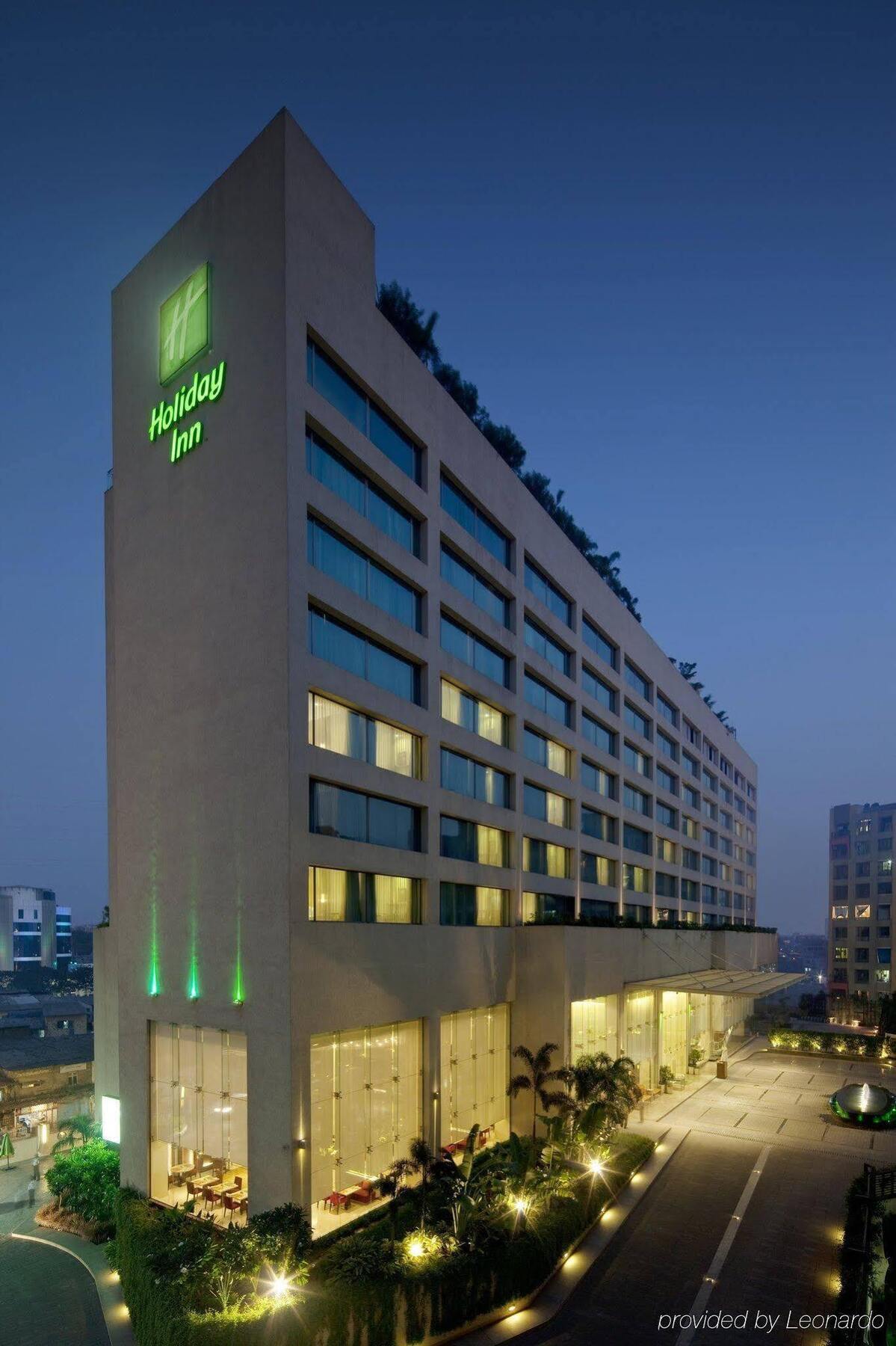 Holiday Inn Mumbai International Airport, An Ihg Hotel Exterior photo